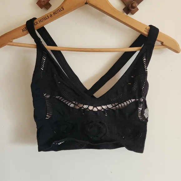Free People Movement Black Lace Cutout Bralette Bra Intimates Medium Large - Picture 1 of 10